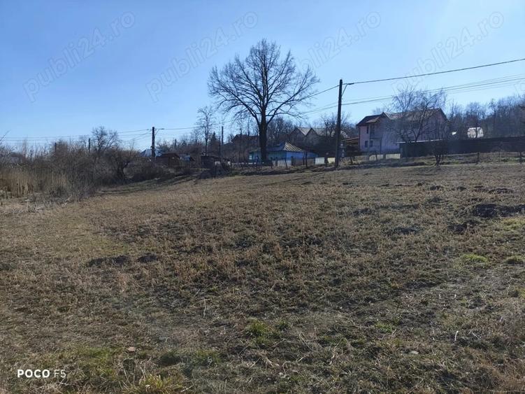 Teren de 1260 mp, în Rusenii Vechi