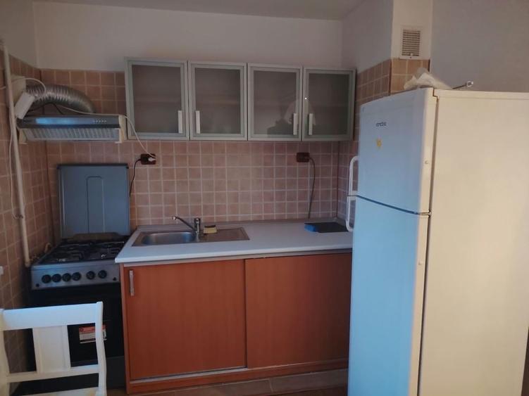 Garsoniera de inchiriat Brazda lui Novac, Craiova Etaj 1 - 7