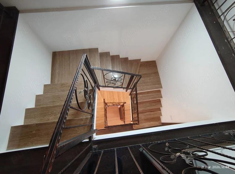 Casă cu 2 camere cu Teren 400 Mp în Central