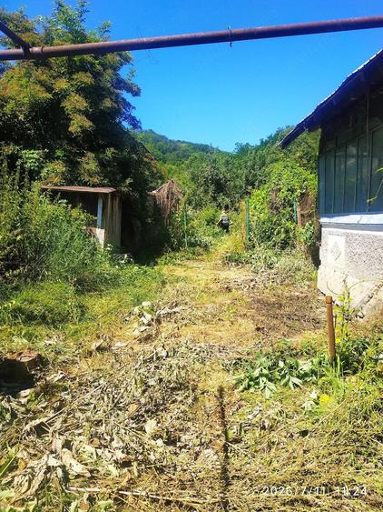 Casă cu 2 camere cu Teren 1100 Mp în Pucioasa-Sat