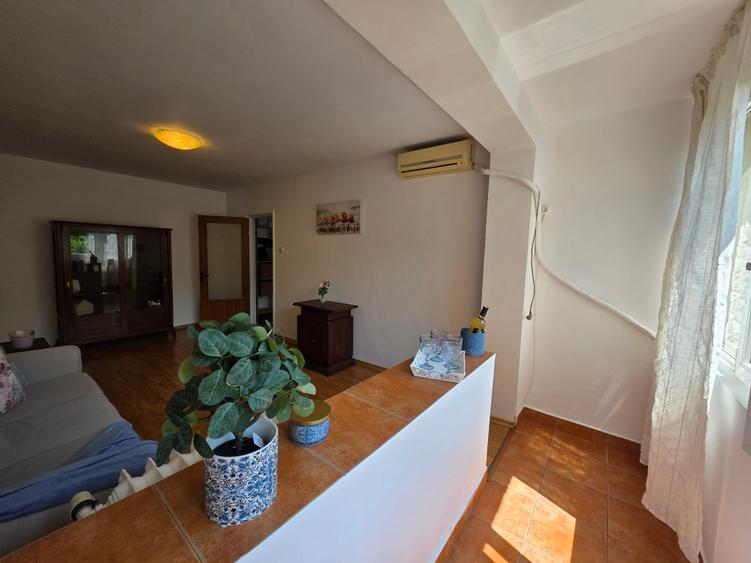 Apartament cu 2 camere decomandat, mobilat în Obor