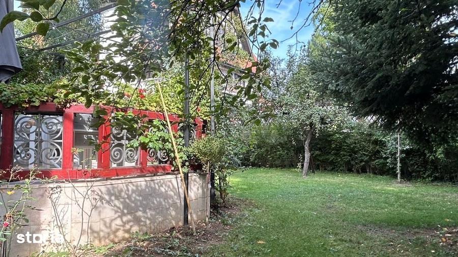 Casă cu Teren 992 Mp în Dorobanți