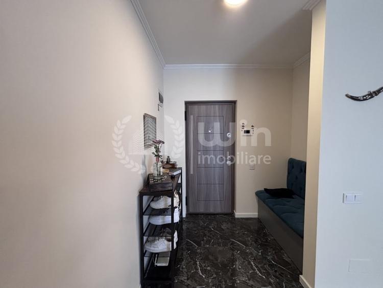 Apartament cu 2 camere semidecomandat, mobilat în Bună Ziua