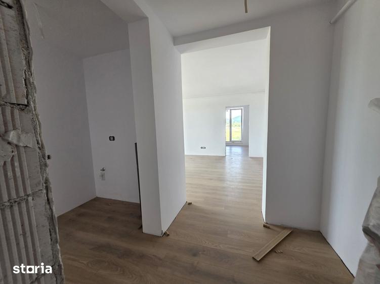 Apartament cu 3 camere în Sânpetru