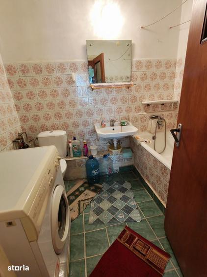 Apartament cu 2 camere decomandat în Titan