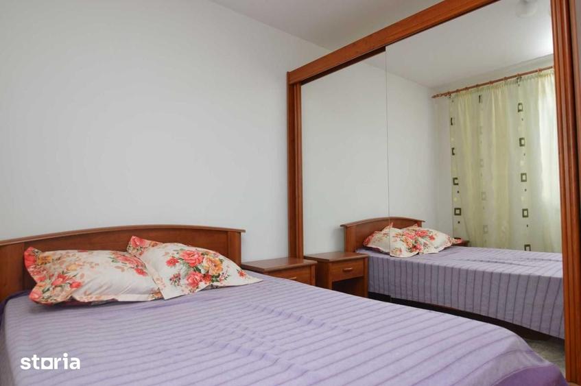 Apartament cu 3 camere decomandat în Tineretului