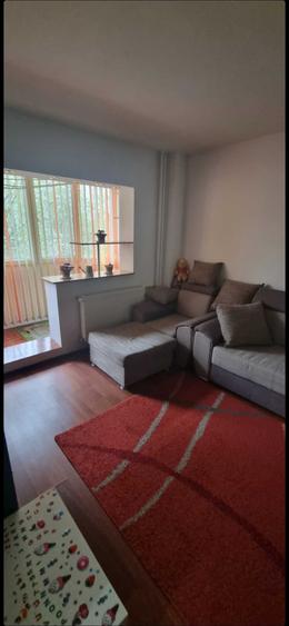Proprietar, vand apartament 2 camere in zona Crangasi, str Zboina Neagra nr 7 sau schimb cu apt 3 camere in Ploiesti - 4