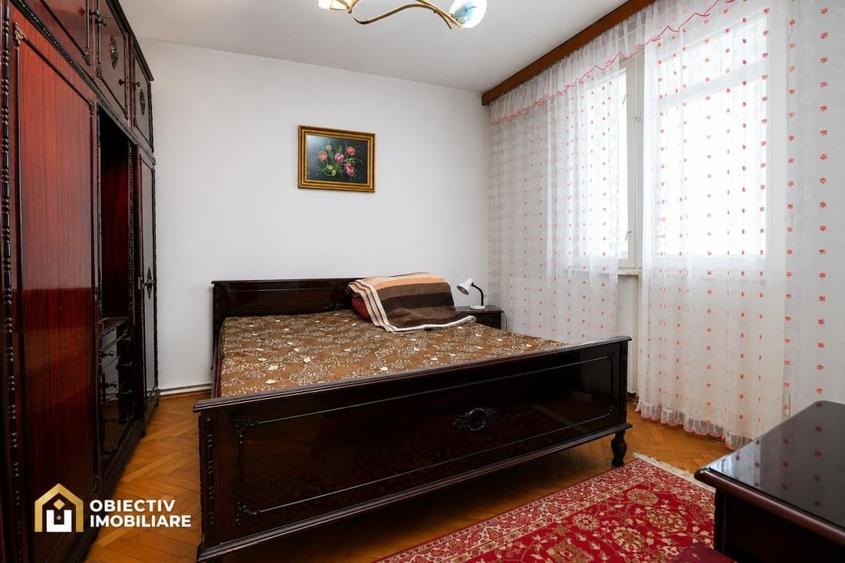 Apartament cu 3 camere decomandat în Dărmănești