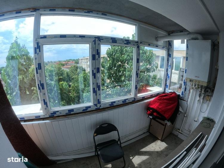 Apartament cu 2 camere semidecomandat în Uiești