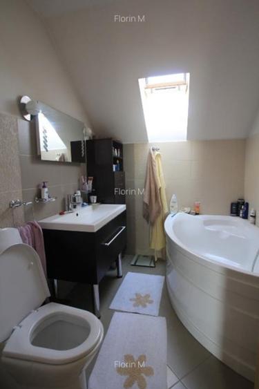 Duplex cu 5 camere cu Teren 500 Mp în Otopeni