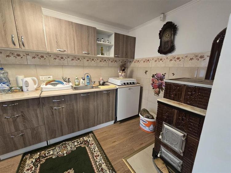 Casă cu 4 camere cu Teren 726 Mp în Șuștiu