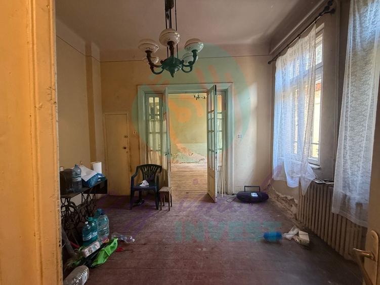 Apartament cu 5 camere în Vitan Mall