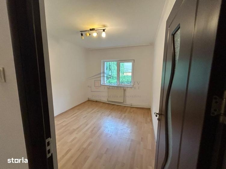 Apartament cu 4 camere decomandat în Obcini