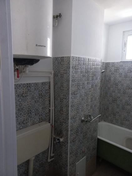 Apartament cu 2 camere decomandat în Dodeni