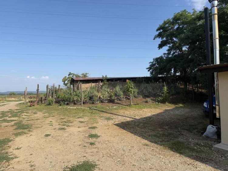Casă cu 3 camere în Balta