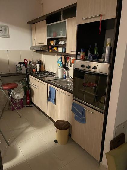 Apartament cu 2 camere semidecomandat, mobilat în Pajura