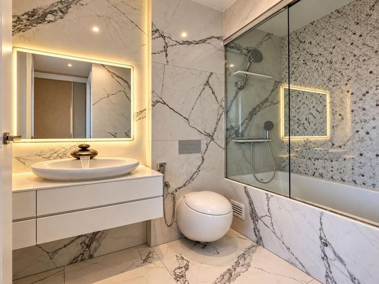 Apartament cu 4 camere decomandat în Barbu Văcărescu
