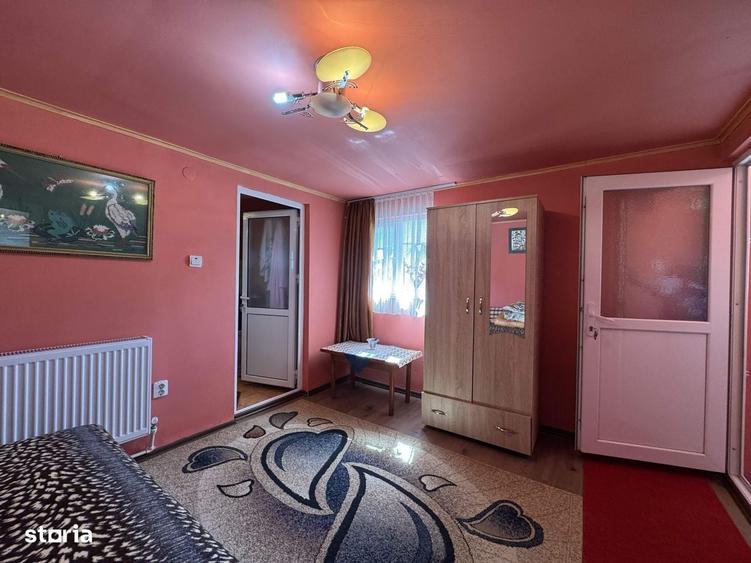 Casă cu 4 camere în Buicești