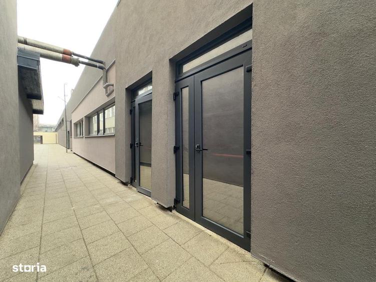 Spațiu comercial, de 808 mp, în Baza 3