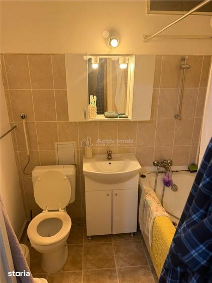 Apartament cu 3 camere decomandat în Titan