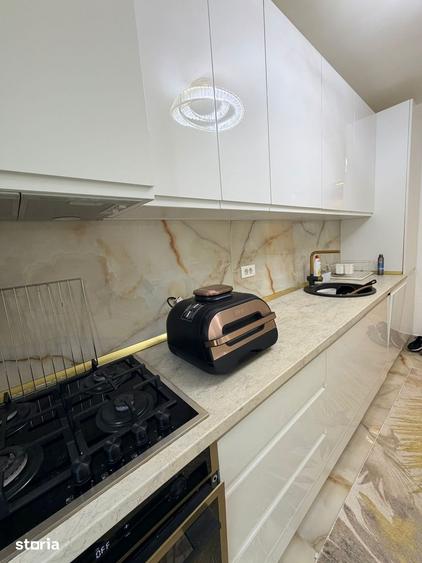 Apartament cu 3 camere decomandat, mobilat în Baicului