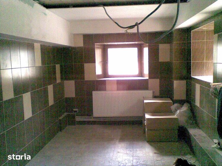 Spațiu comercial, de 200 mp, în Ultracentral