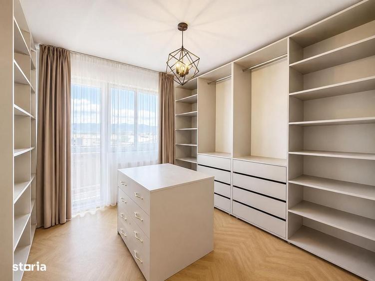 Apartament cu 4 camere în Central