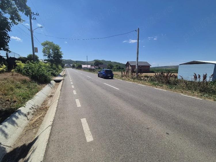 Teren de 4500 mp, în Codăești