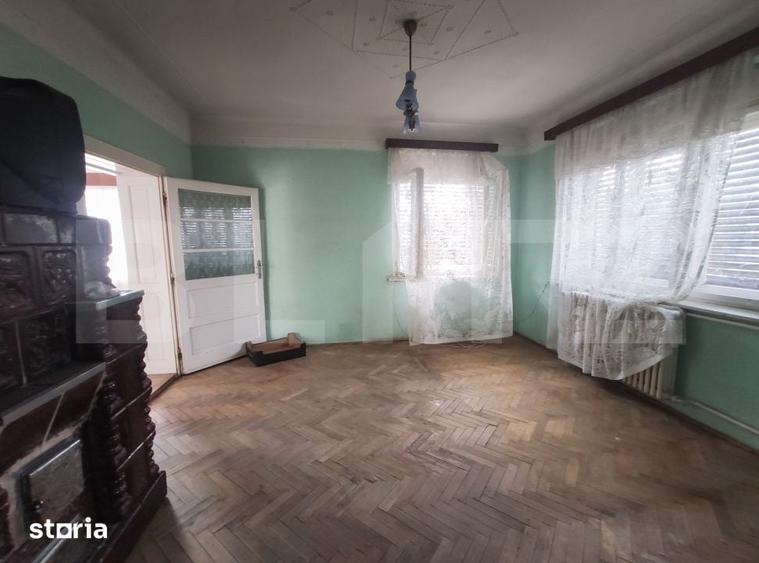 Casă cu 4 camere cu Teren 1100 Mp în Central