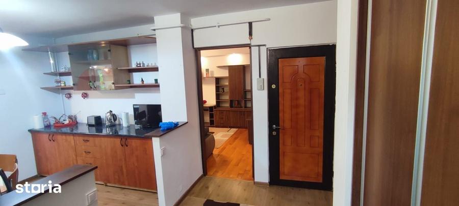 Garsonieră în Craiovița Nouă