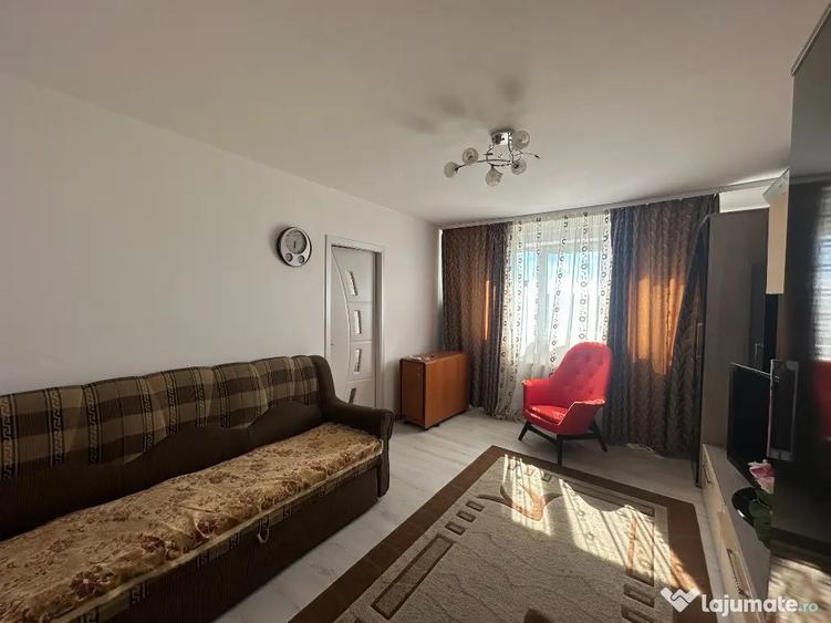 Apartament cu 2 camere nedecomandat în Malu Roșu