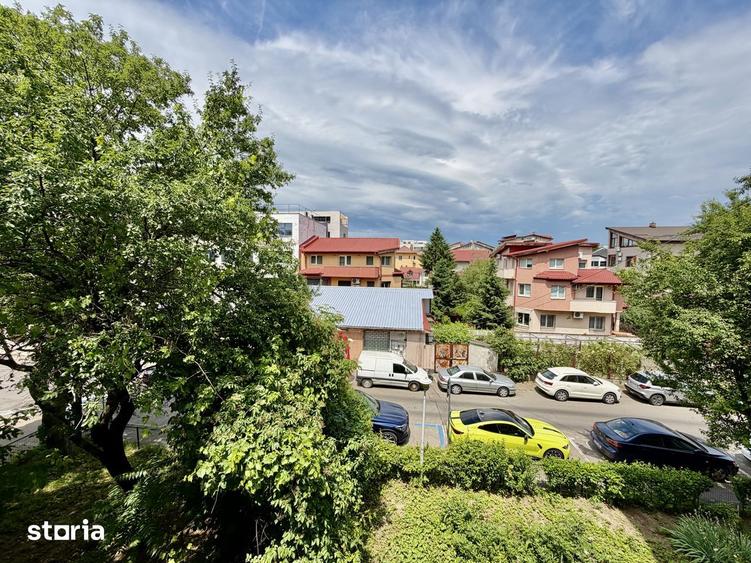 Apartament cu 3 camere, mobilat în Aviației