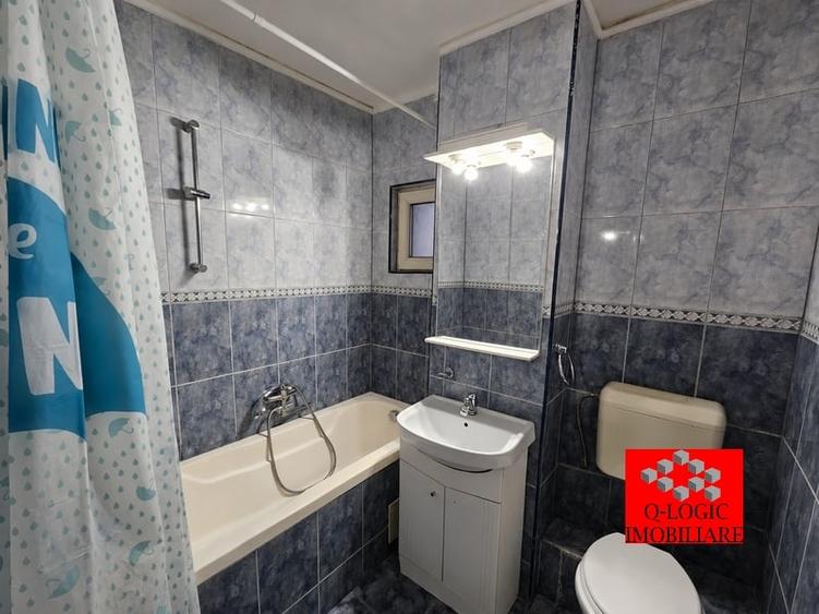 Apartament cu 3 camere decomandat, mobilat în Răcădău