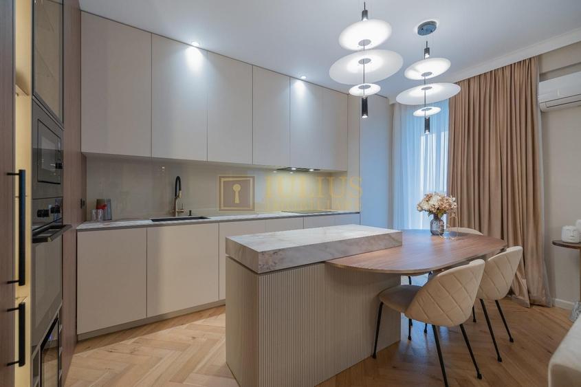 Apartament cu 3 camere decomandat, mobilat în Aradului