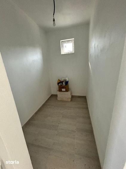 Spațiu comercial, de 310 mp, în Florești