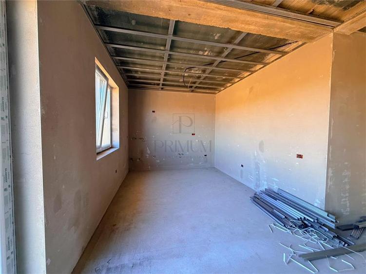 Duplex cu 3 camere cu Canalizare în Moșnița Nouă