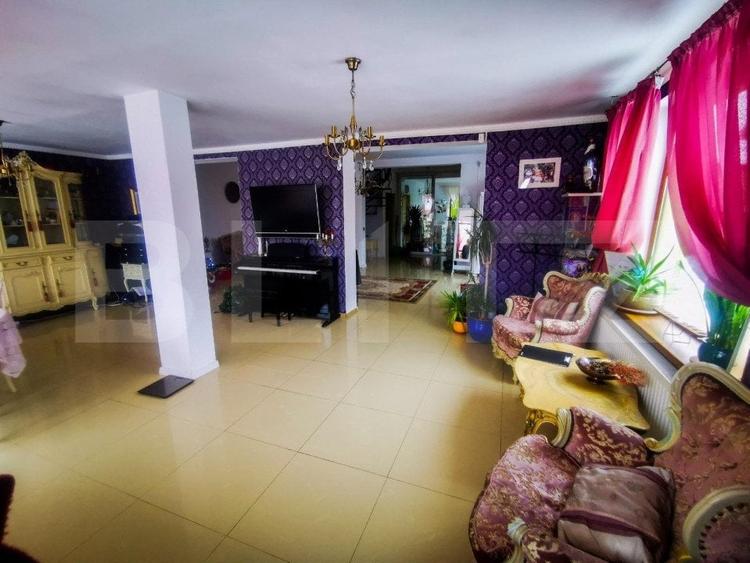 Casă individuală cu 5 camere cu Garaj în Sânpetru