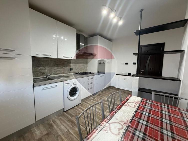 Apartament cu 2 camere decomandat în Gară