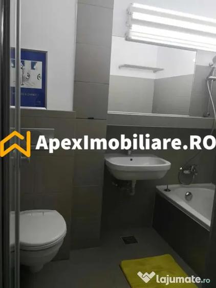 Apartament cu 3 camere decomandat în Gara de Nord
