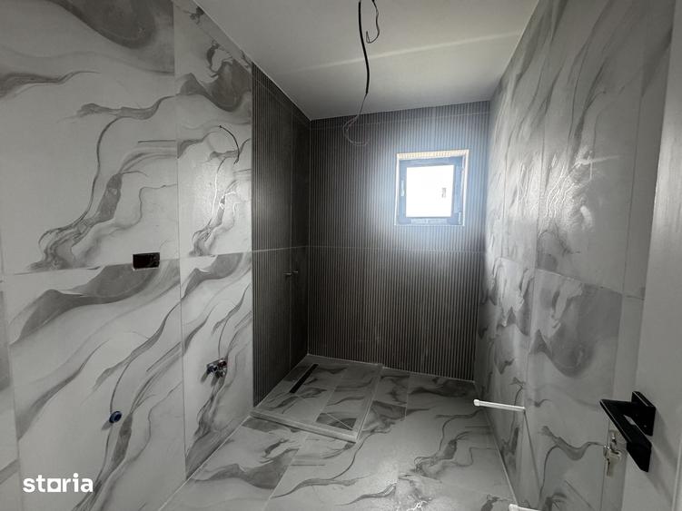 Casă cu 4 camere cu Teren 625 Mp în Ștefănești