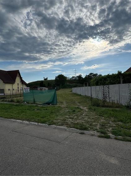 Teren de 3474 mp, în Central