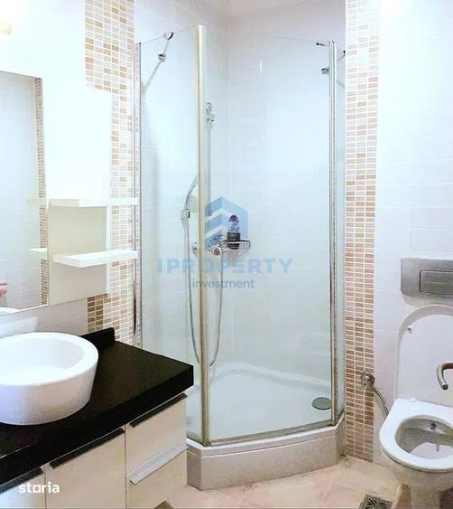 Apartament cu 3 camere, mobilat în Tei