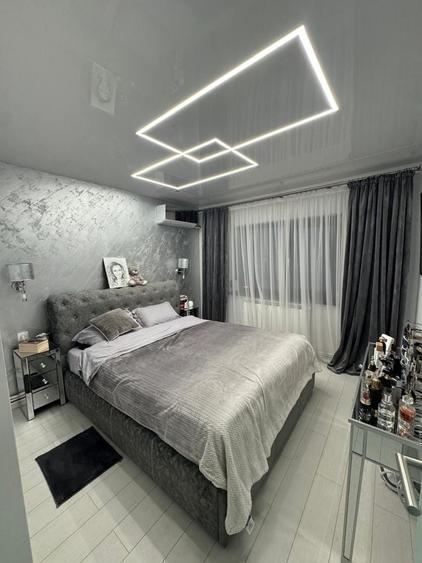 Apartament cu 2 camere decomandat în Micro 21