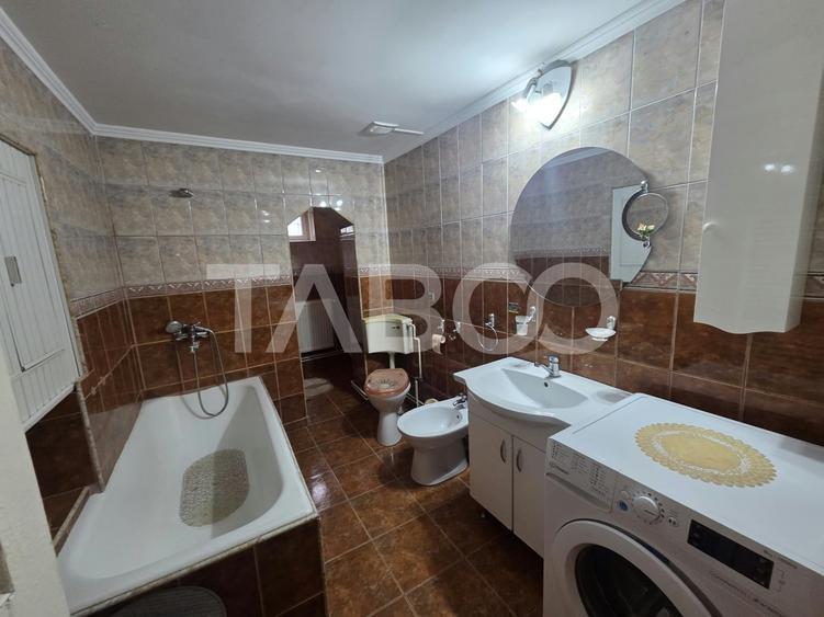 Casă individuală cu 3 camere cu Canalizare în Beclean