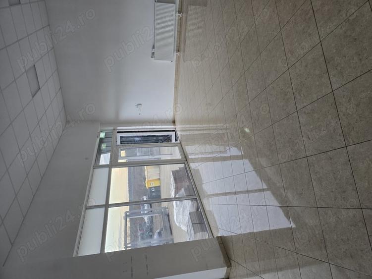 Spațiu comercial, de 20 mp, în Dumbrăvița