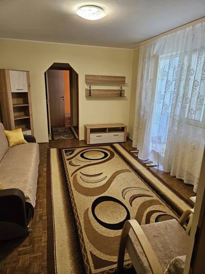 Apartament cu 2 camere semidecomandat în Brazda lui Novac