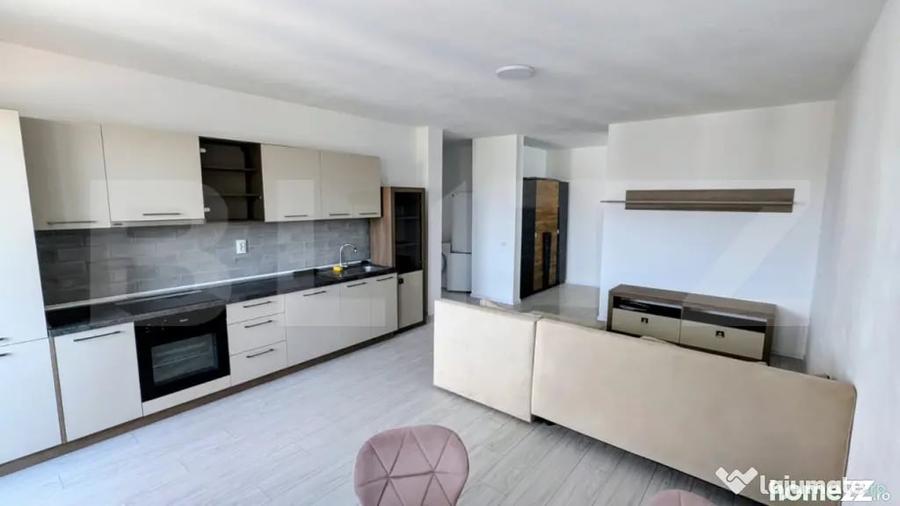 Apartament cu 2 camere semidecomandat în Central