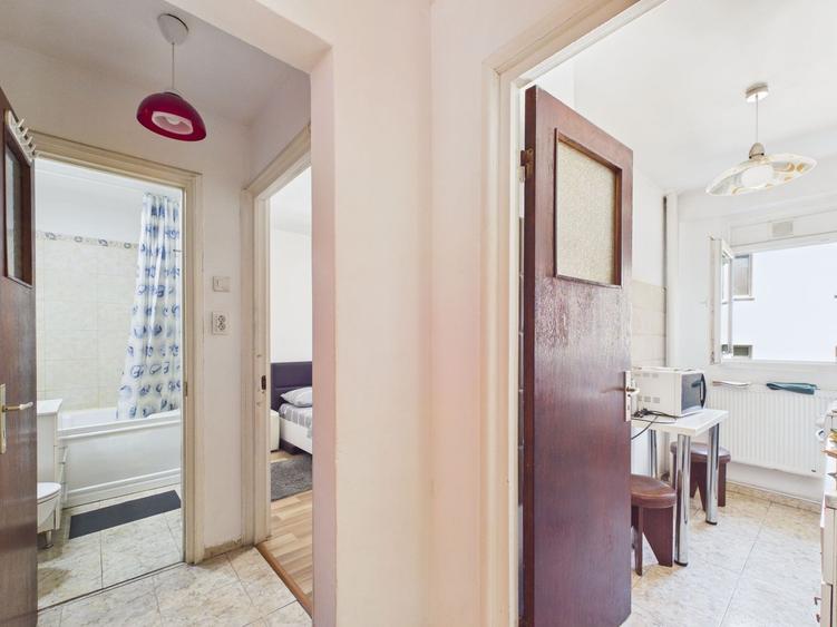 Apartament cu 2 camere decomandat în Dorobanți