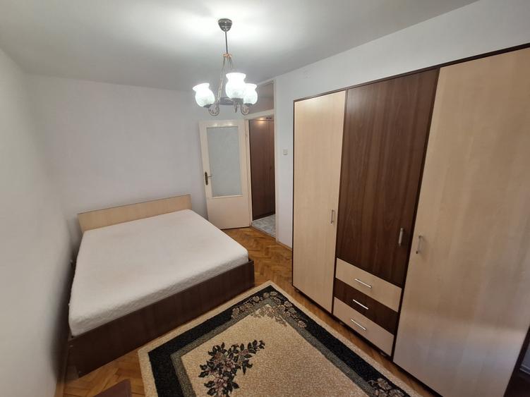 Apartament cu 2 camere semidecomandat în Complex Studențesc