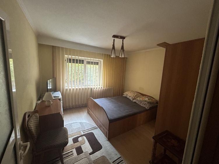Apartament cu 2 camere decomandat în Trivale